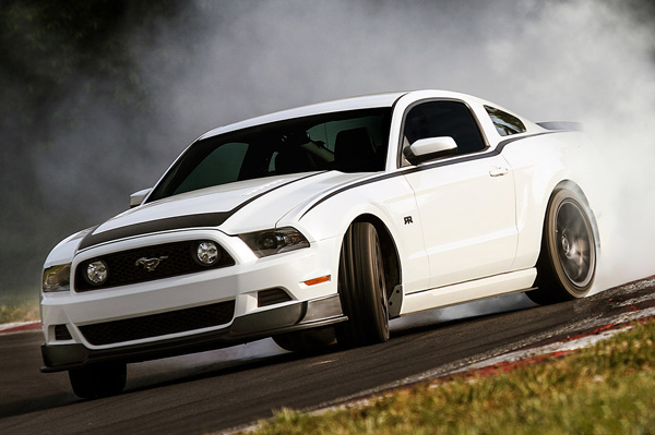    Mustang RTR 2013